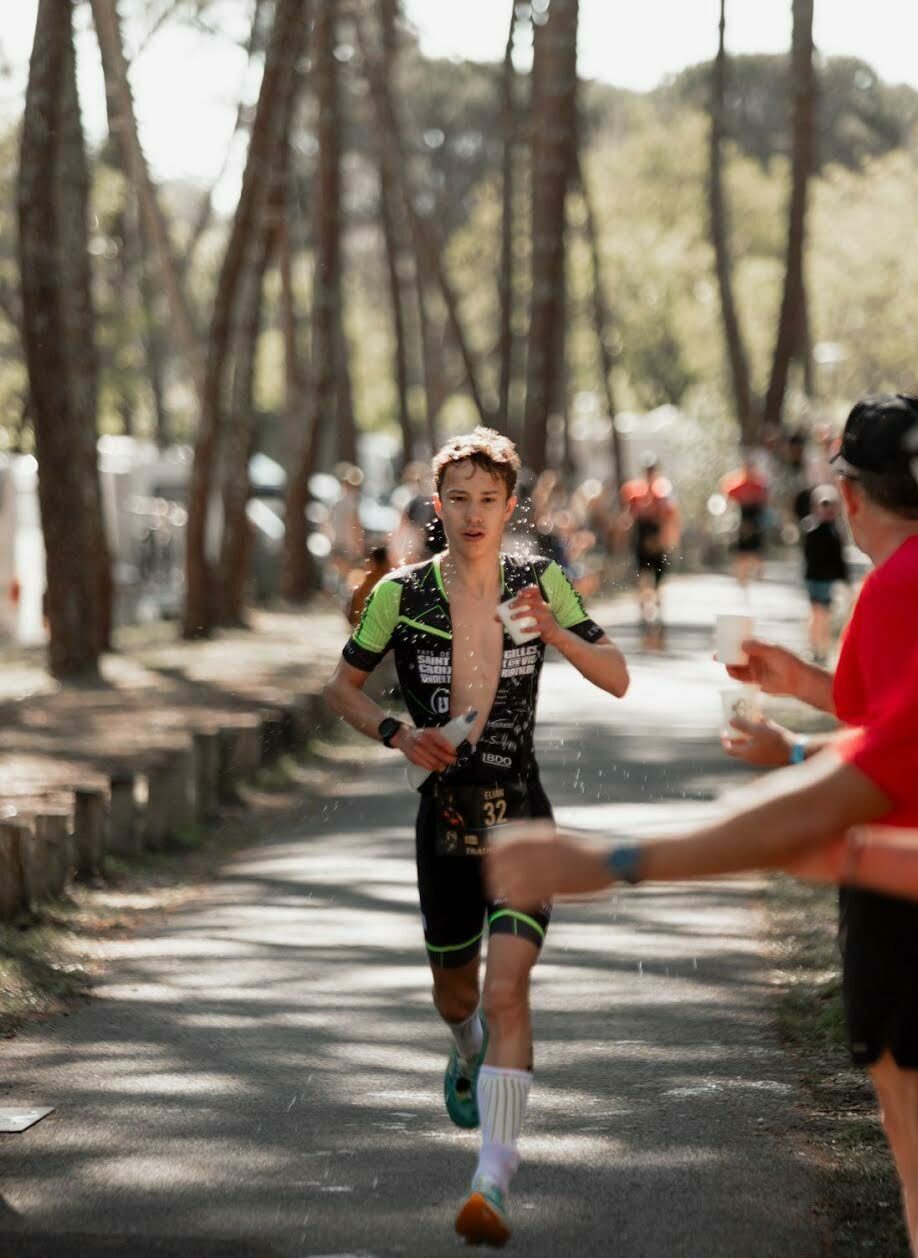 Elian Gaborit, jeune champion de triathlon