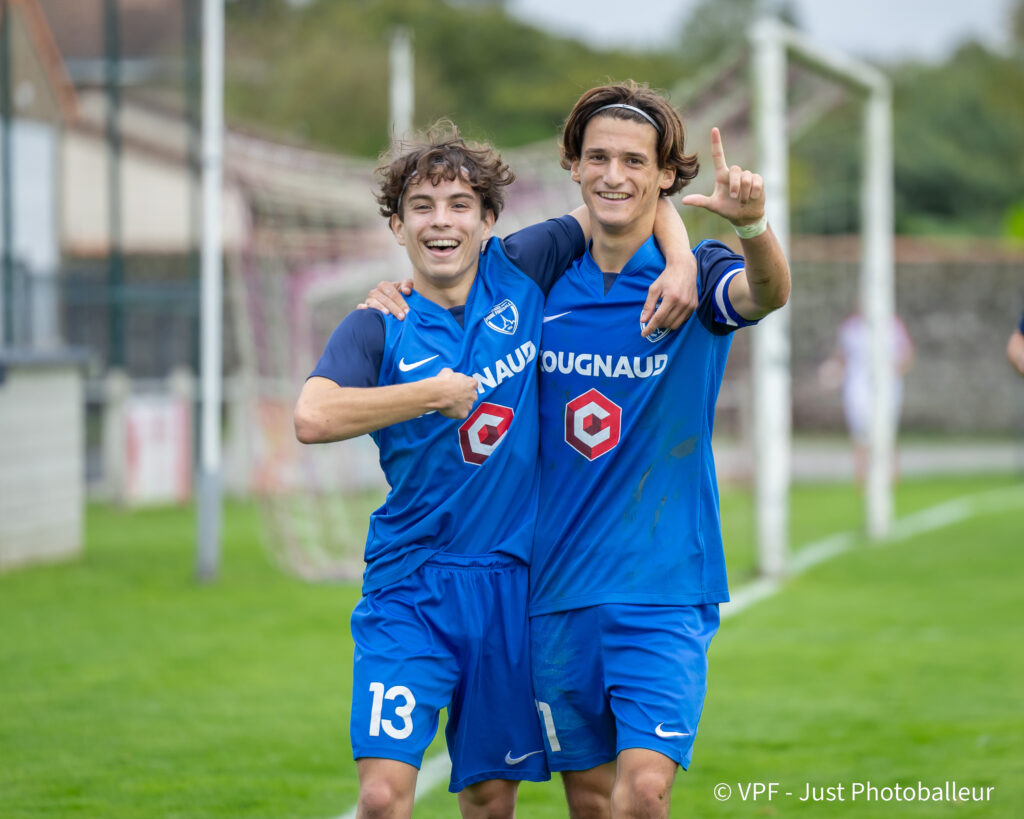 Leny Vincent et Timoté Renaud. Vendée Poiré Football.