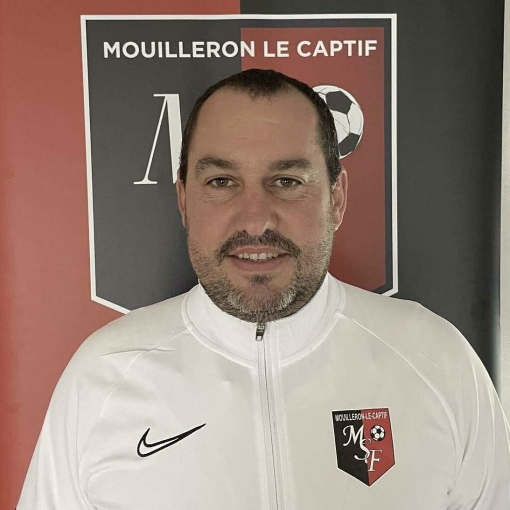 Grégory Pélisson. Mouilleron SF. Football. D1.