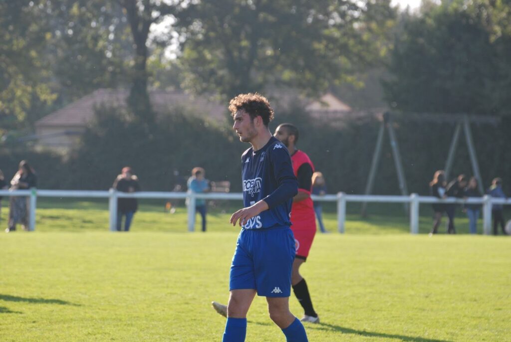 Mathys Prudhomme. ESD. Saint-Denis-La Chevasse. Football. D1