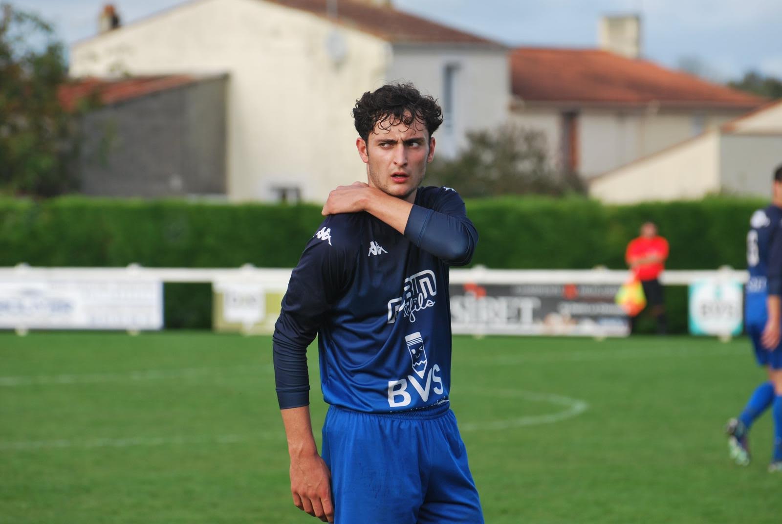 Mathys Prudhomme. ESD. Saint-Denis-La Chevasse. Football. D1