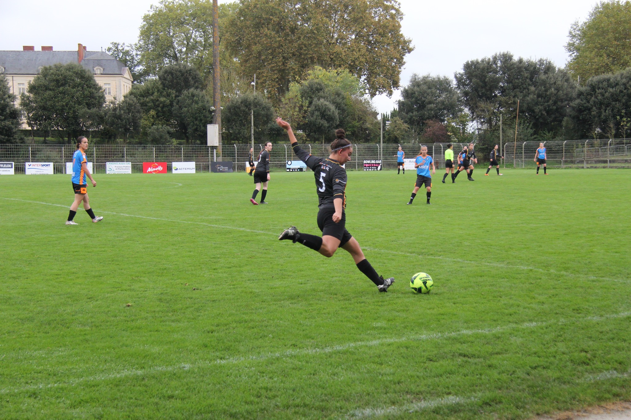 Saint-Georges/Guyonnière. Football. R1F.