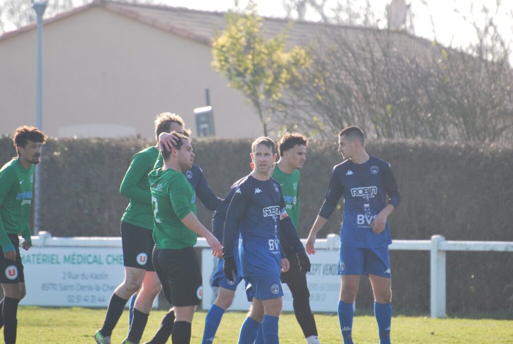 ESD. Saint-Denis-La-Chevasse. Football. D1.